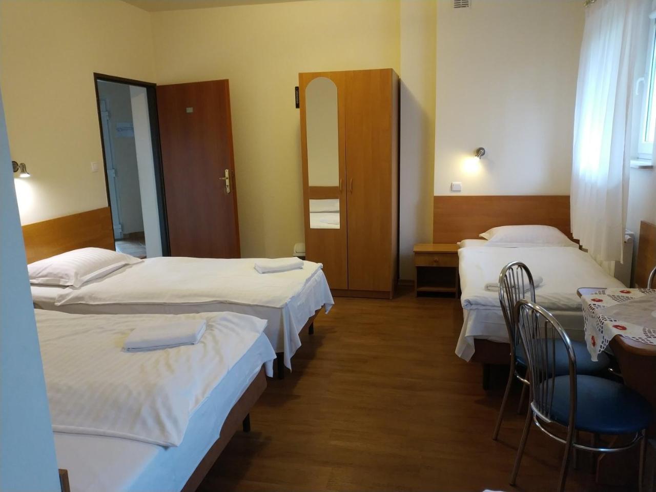 Hotel Gorsko Wieliczka Bagian luar foto